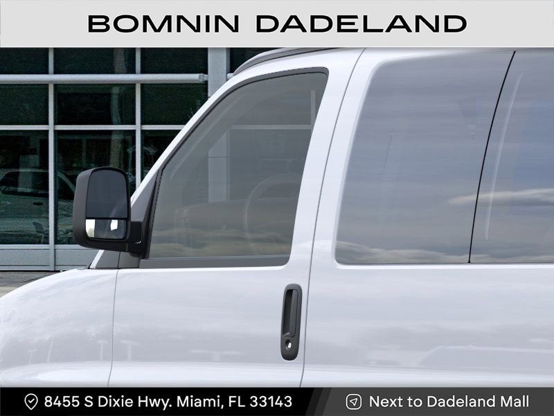 2026 Chevrolet Express Passenger 1LT