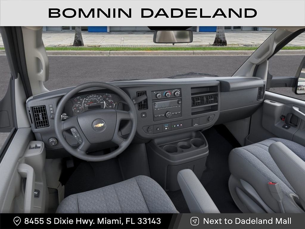 2025 Chevrolet Express Cutaway 3500 1WT