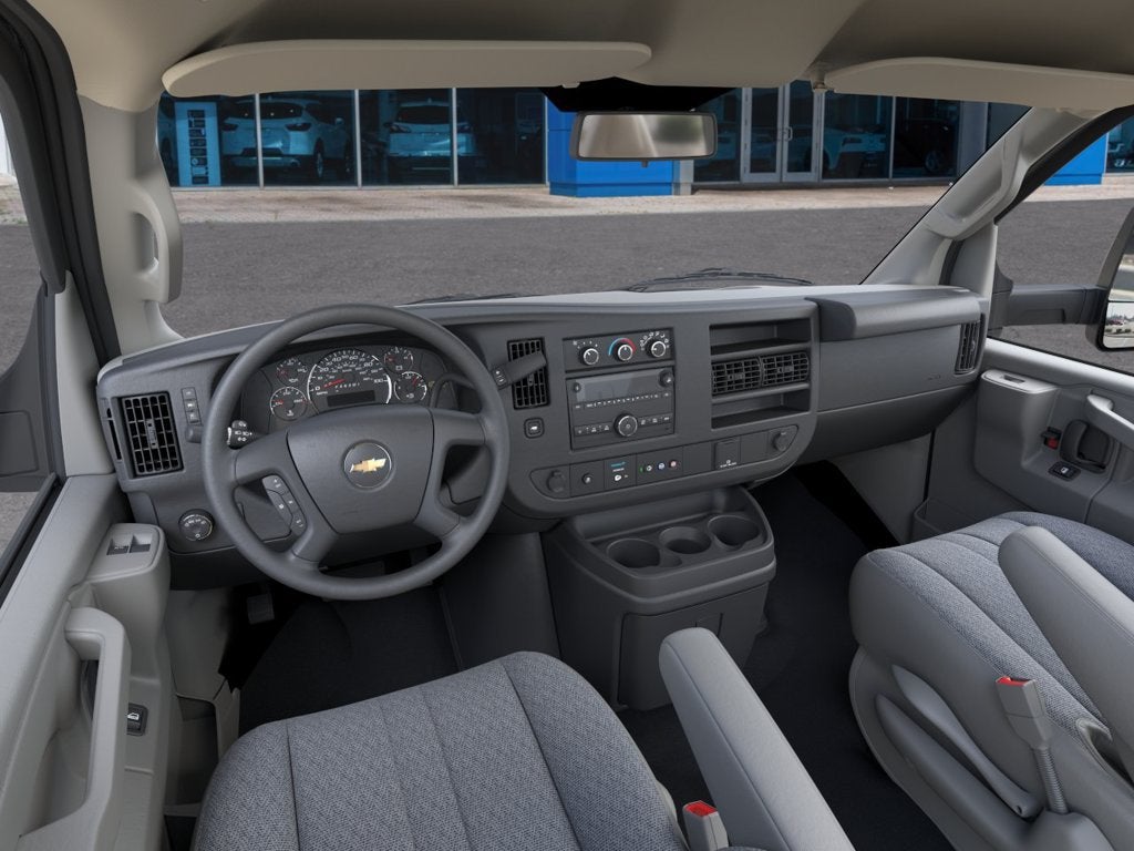 2026 Chevrolet Express Cutaway 3500 1WT