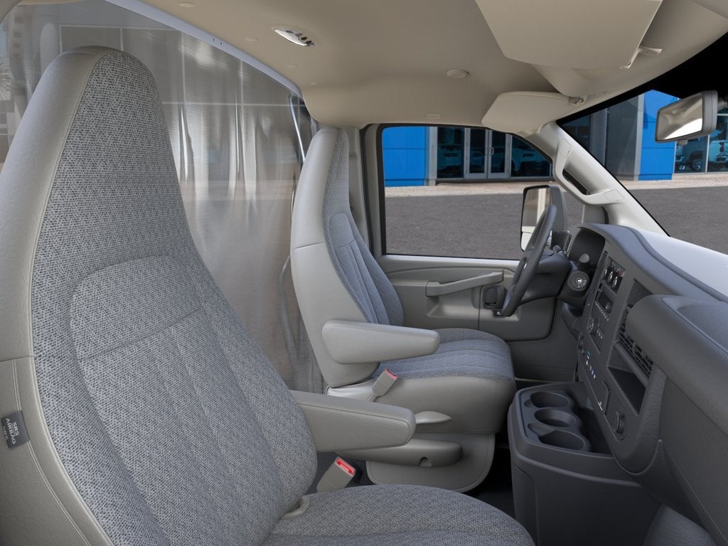2026 Chevrolet Express Cutaway 3500 1WT