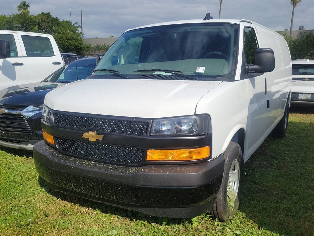 2025 Chevrolet Express Cargo 2500 WT
