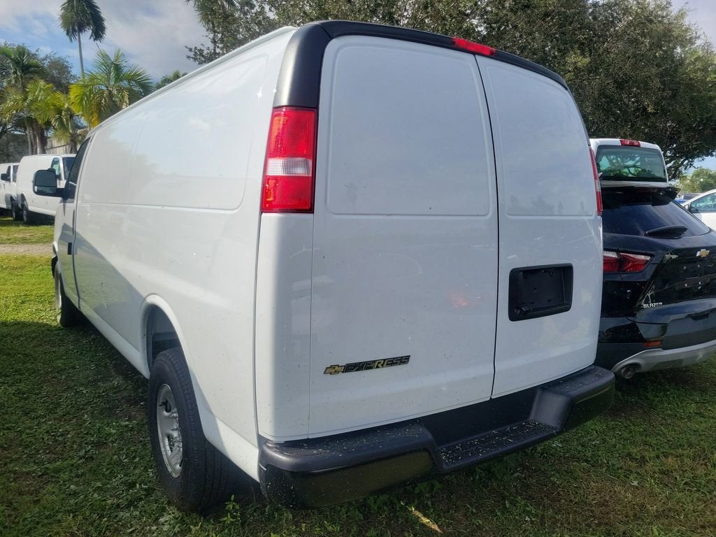 2025 Chevrolet Express Cargo 2500 WT