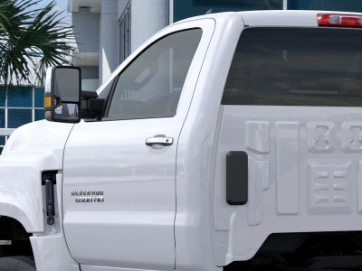 2025 Chevrolet Silverado 6500 HD LT