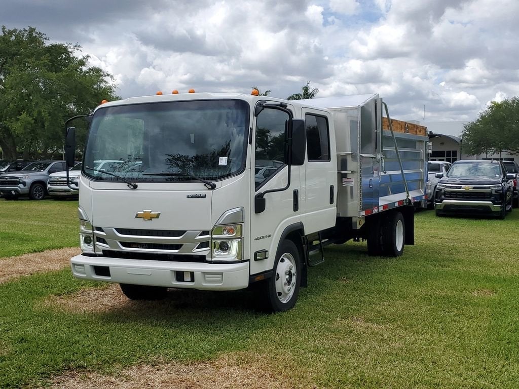 2025 Chevrolet Low Cab Forward 4500 Base