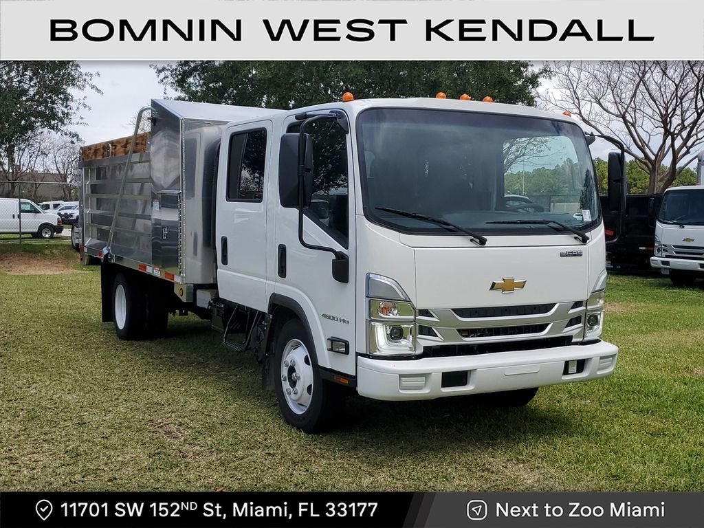 2025 Chevrolet Low Cab Forward 4500 Base