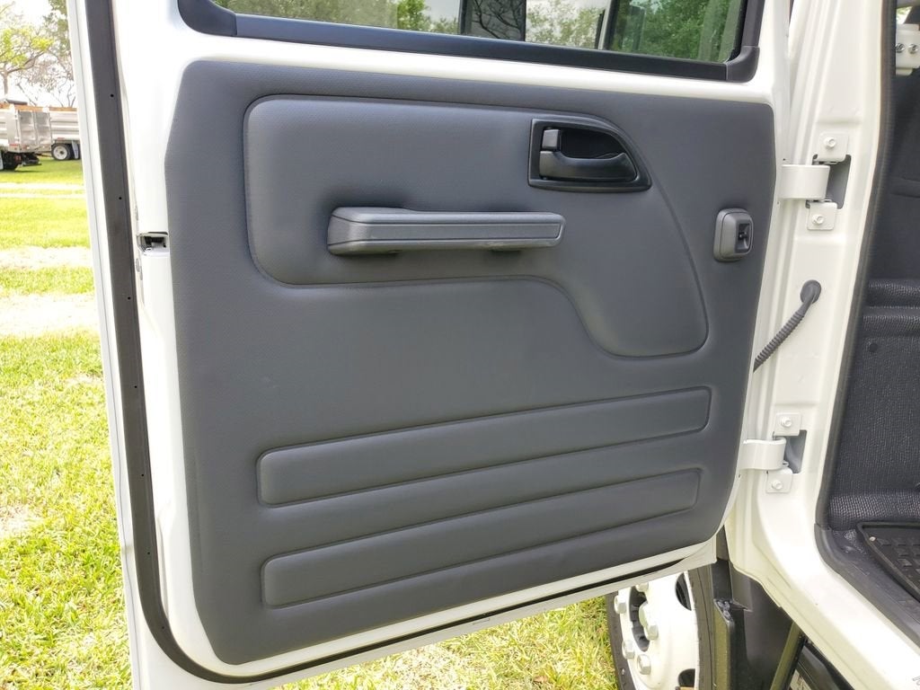 2025 Chevrolet Low Cab Forward 4500 Base