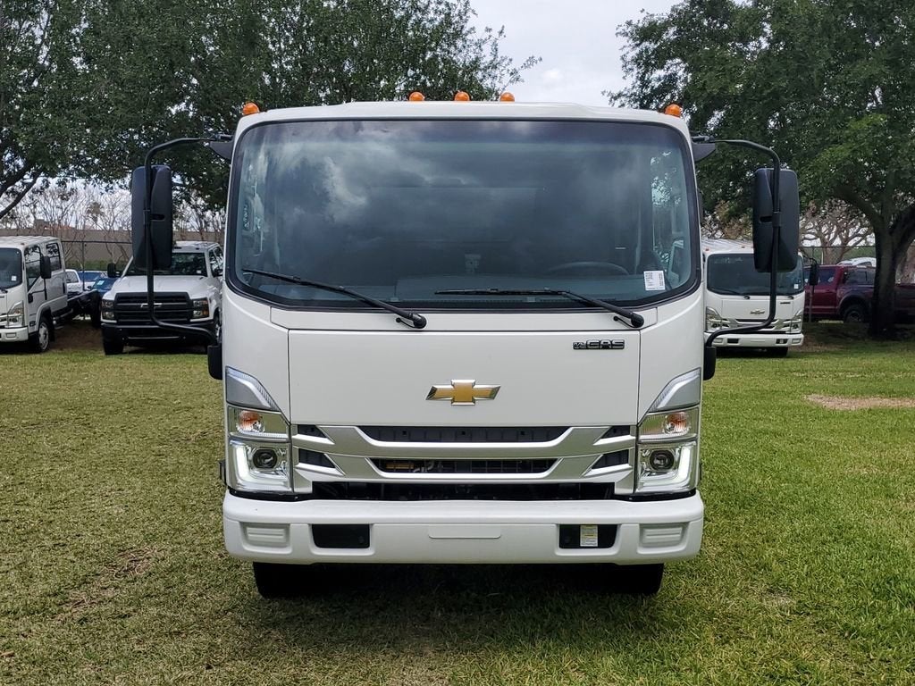 2025 Chevrolet Low Cab Forward 4500 Base