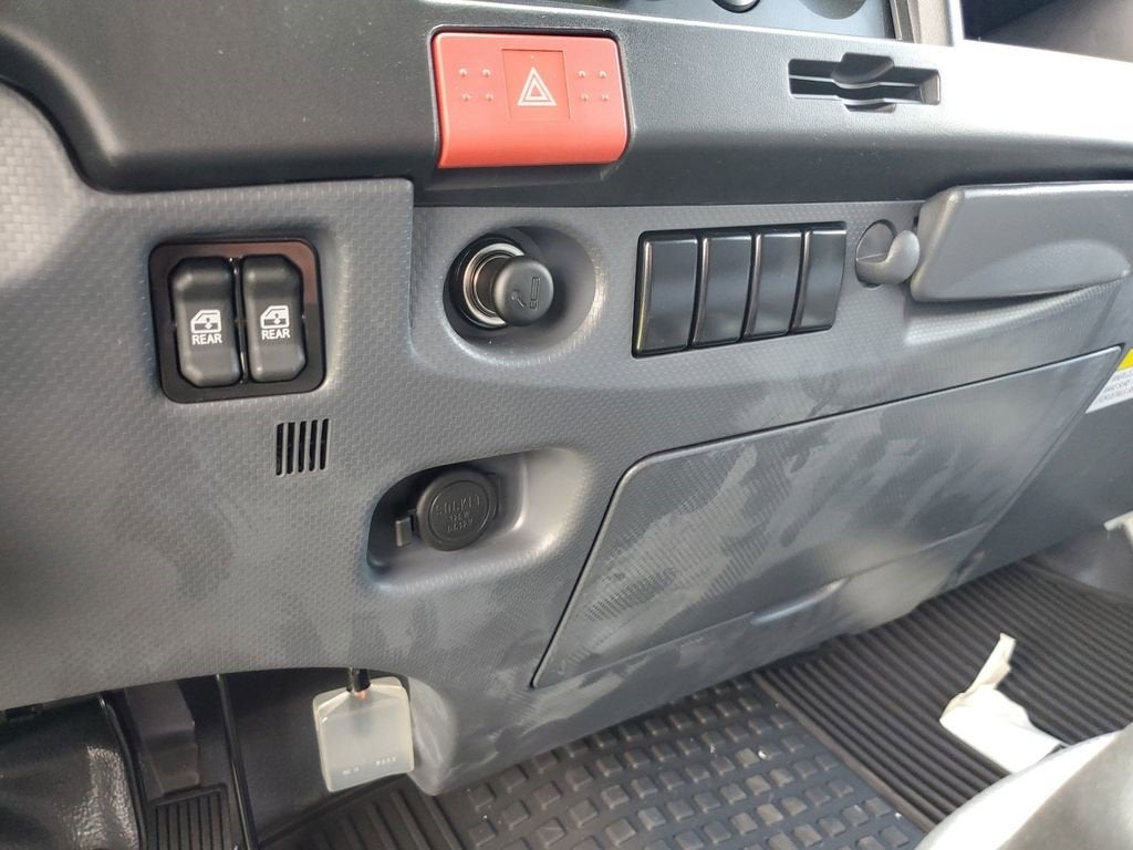 2025 Chevrolet Low Cab Forward 4500 Base