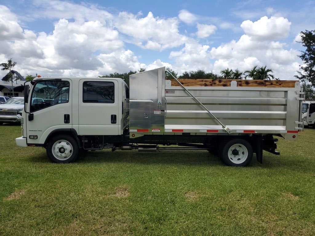 2025 Chevrolet Low Cab Forward 4500 Base