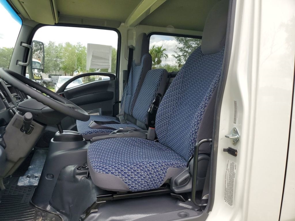 2025 Chevrolet Low Cab Forward 4500 Base