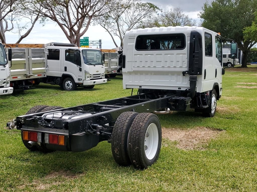 2025 Chevrolet Low Cab Forward 4500 Base