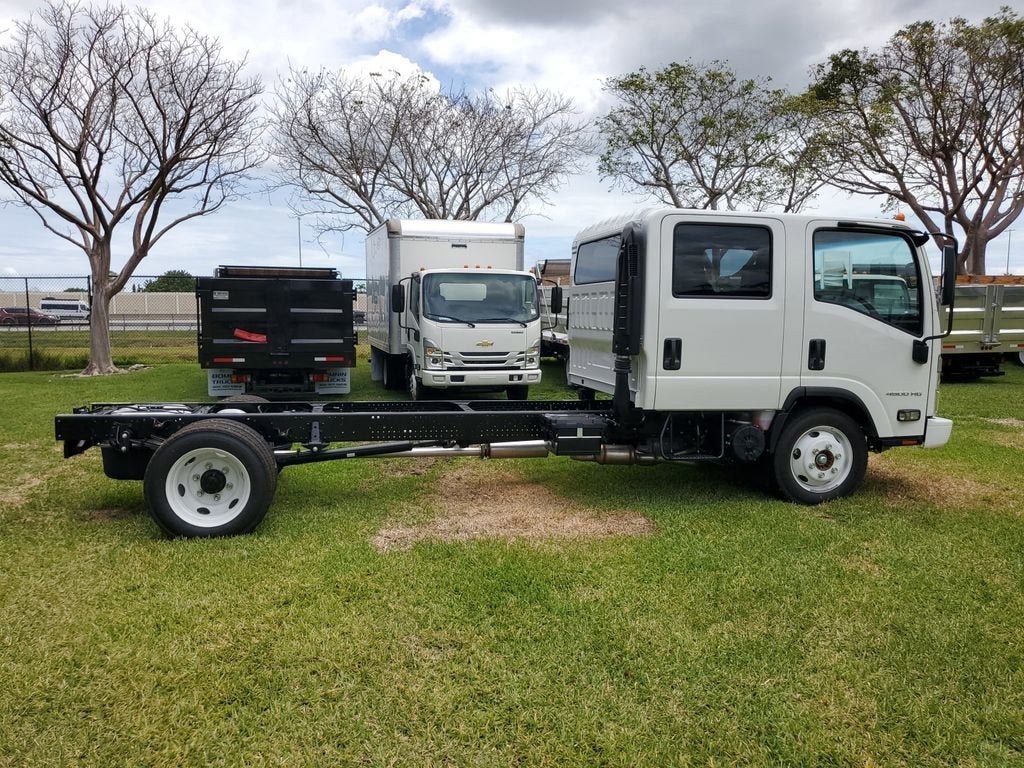 2025 Chevrolet Low Cab Forward 4500 Base