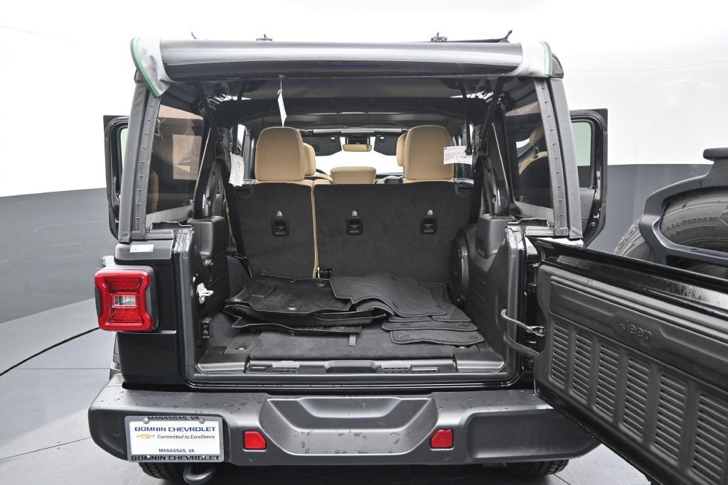 2023 Jeep Wrangler 4-Door Sahara 4x4
