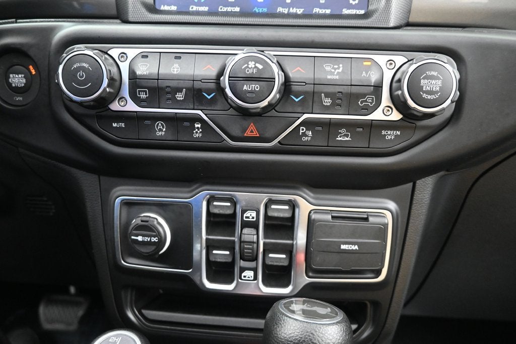 2023 Jeep Wrangler 4-Door Sahara 4x4