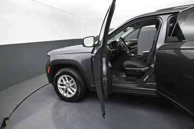 2023 Jeep Grand Cherokee L Laredo 4x4