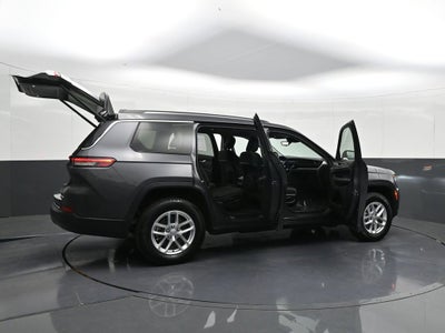 2023 Jeep Grand Cherokee L Laredo 4x4