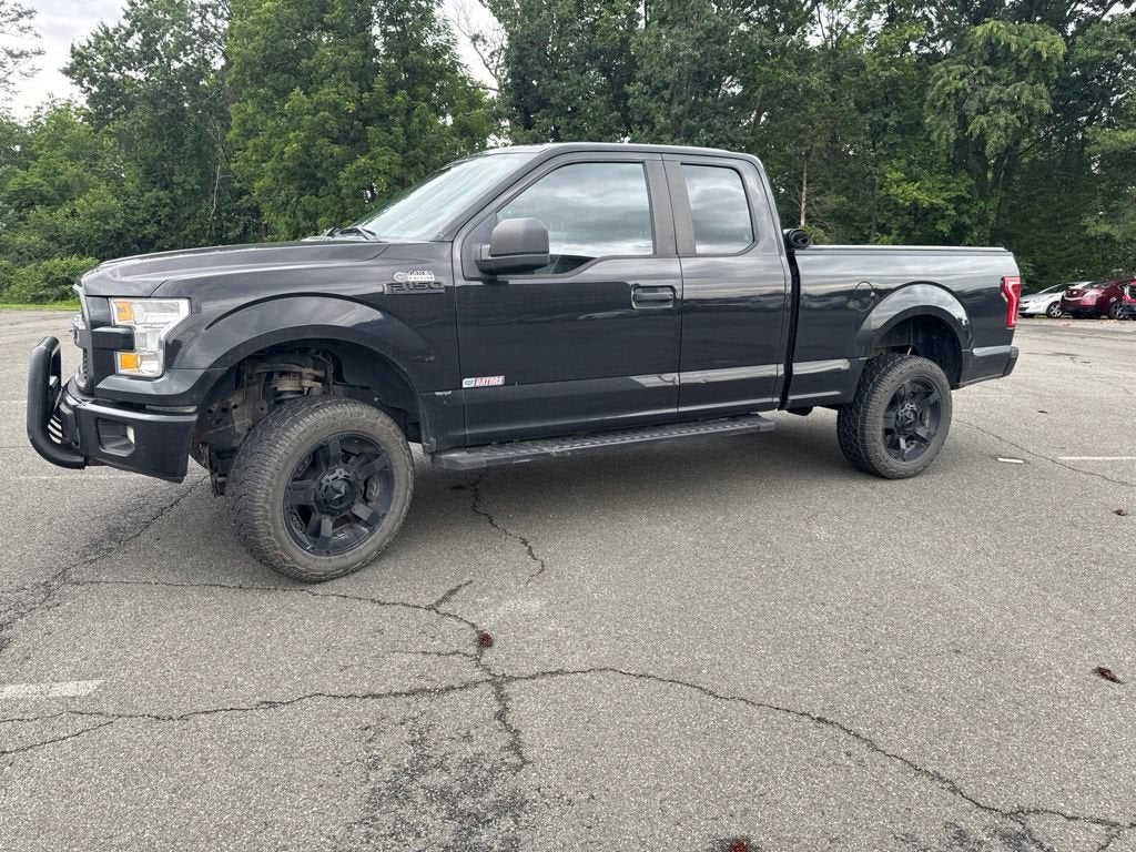 2015 Ford F-150 XL 4x4 SuperCab 145-in's photo