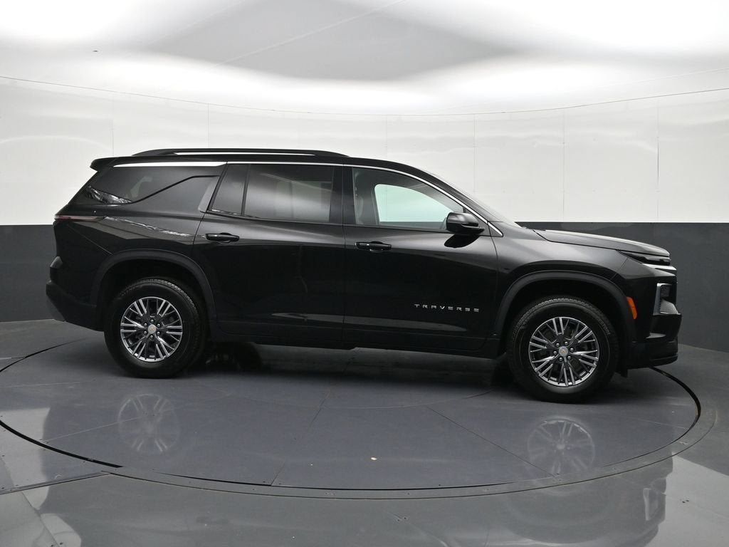 2026 Chevrolet Traverse LT - Photo 6