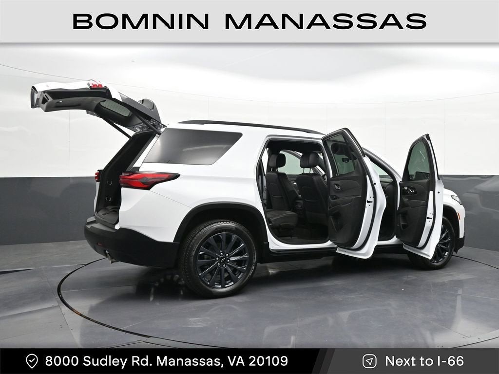 2022 Chevrolet Traverse RS