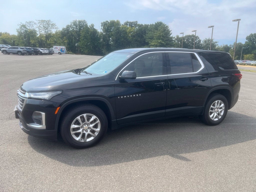 2023 Chevrolet Traverse LS