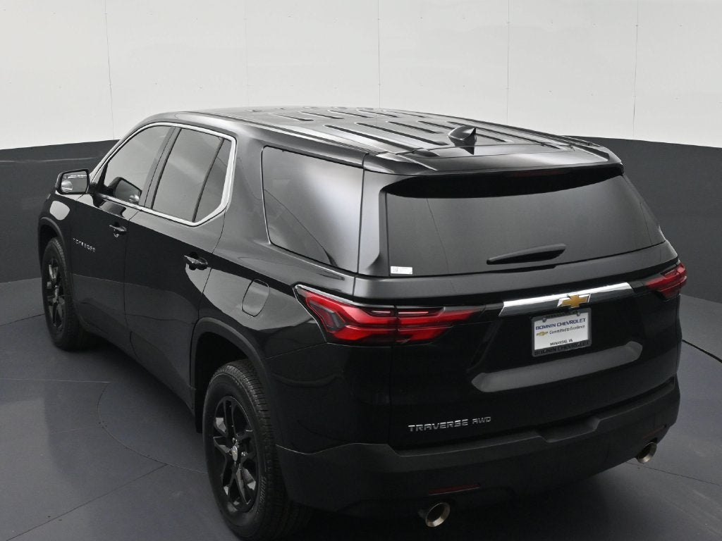 2023 Chevrolet Traverse LS - Photo 26