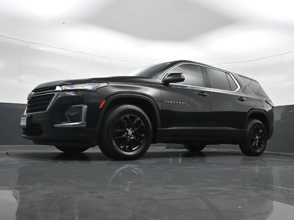 2023 Chevrolet Traverse LS - Photo 32