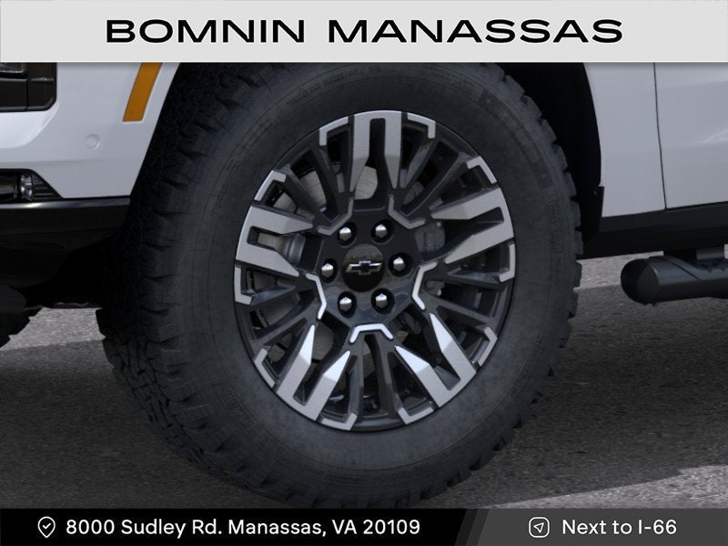 2027 Chevrolet Suburban Z71 - Photo 9