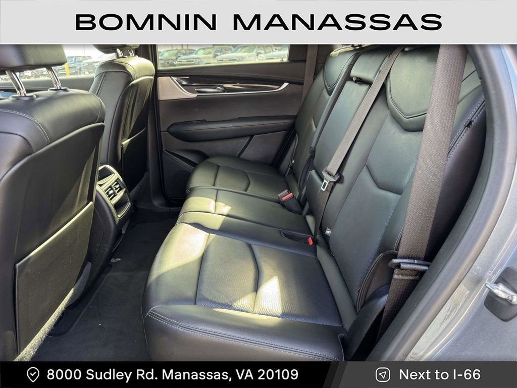 2022 Cadillac XT5 Premium Luxury