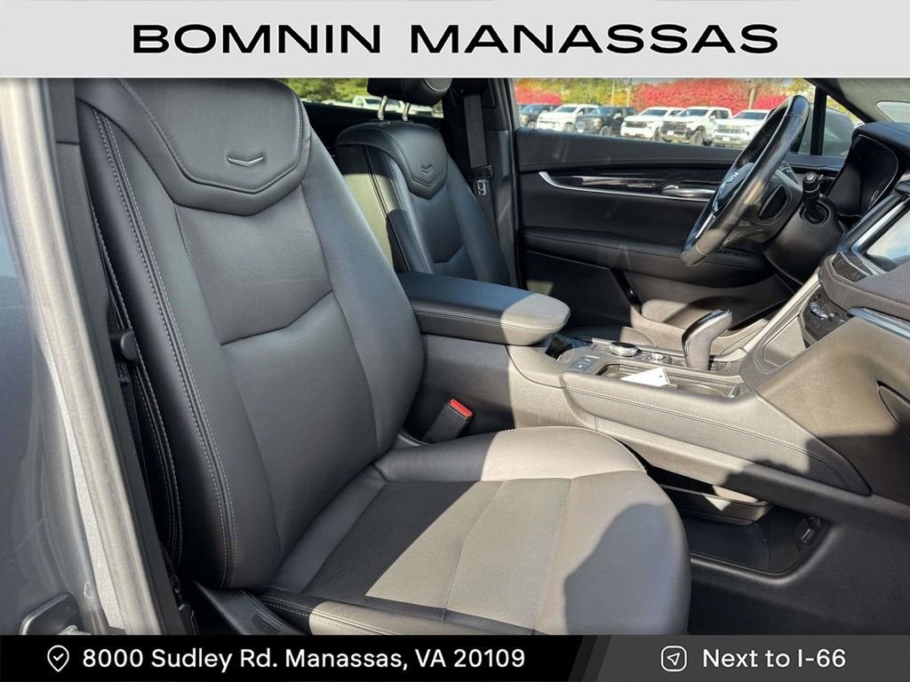 2022 Cadillac XT5 Premium Luxury