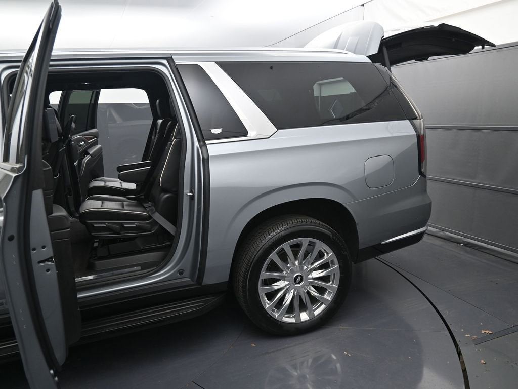 2024 Cadillac Escalade ESV Premium Luxury
