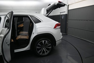 2023 Volkswagen Atlas Cross Sport 3.6L V6 SEL Premium R-Line