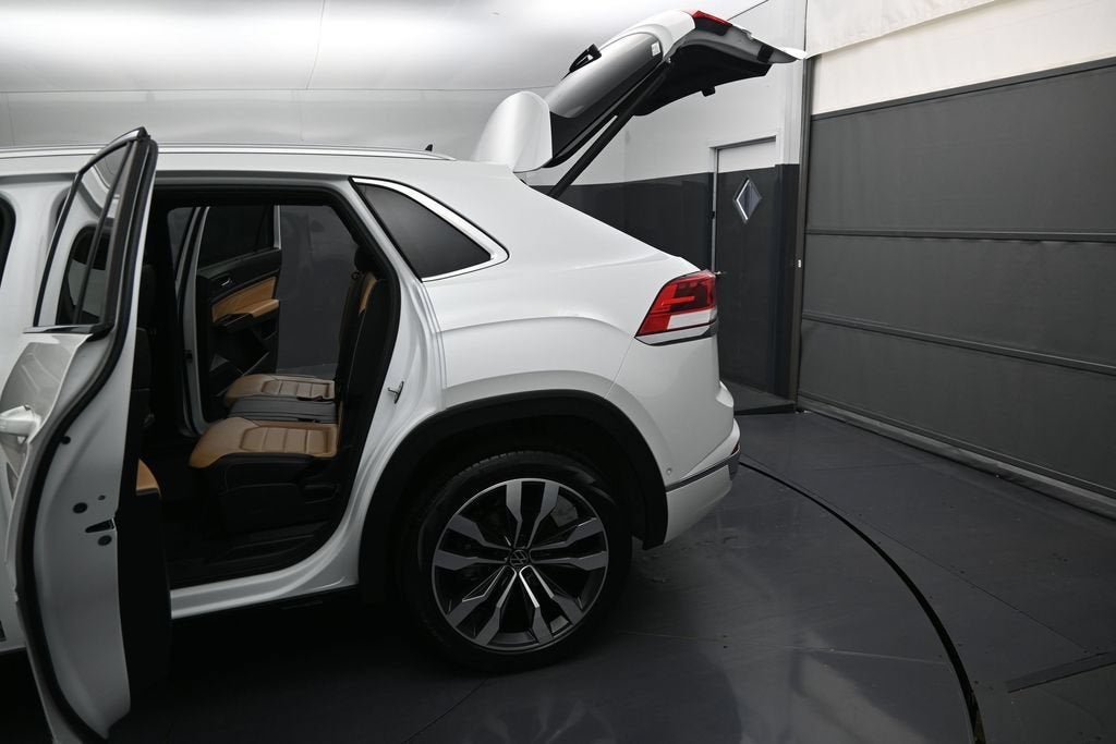 2023 Volkswagen Atlas Cross Sport 3.6L V6 SEL Premium R-Line
