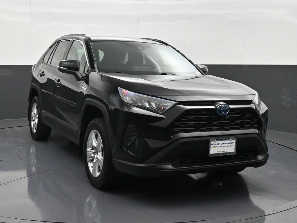 2021 Toyota RAV4 LE - Photo 7