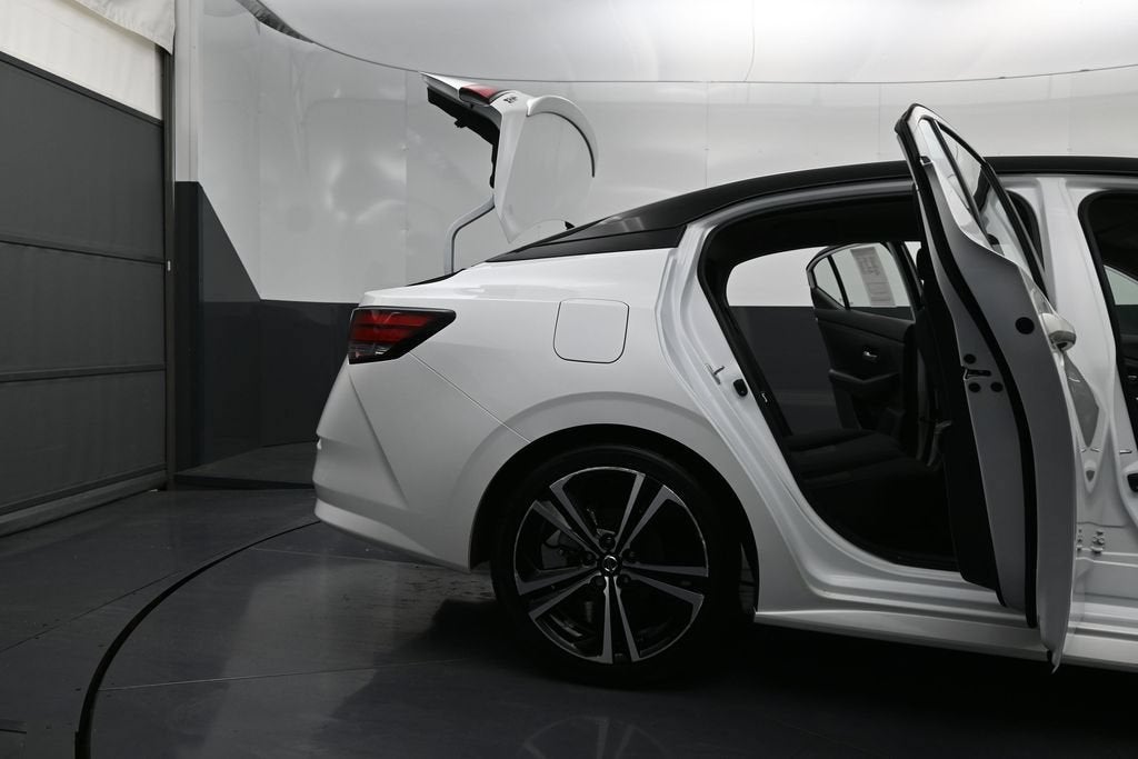 2023 Nissan Sentra SR Xtronic CVT