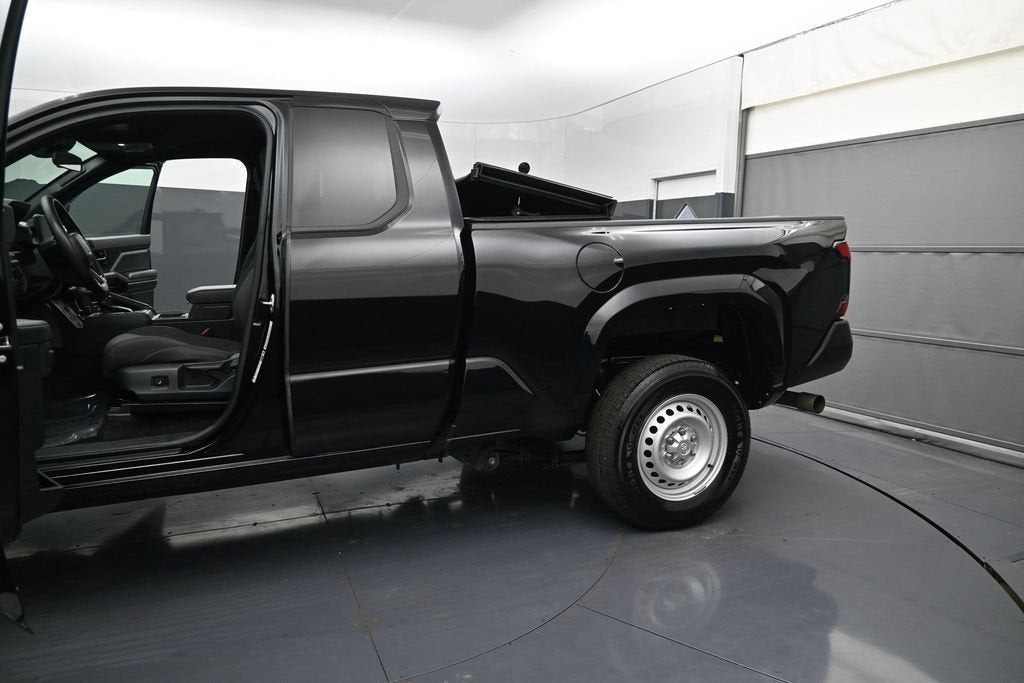 2025 Toyota Tacoma SR - Photo 12
