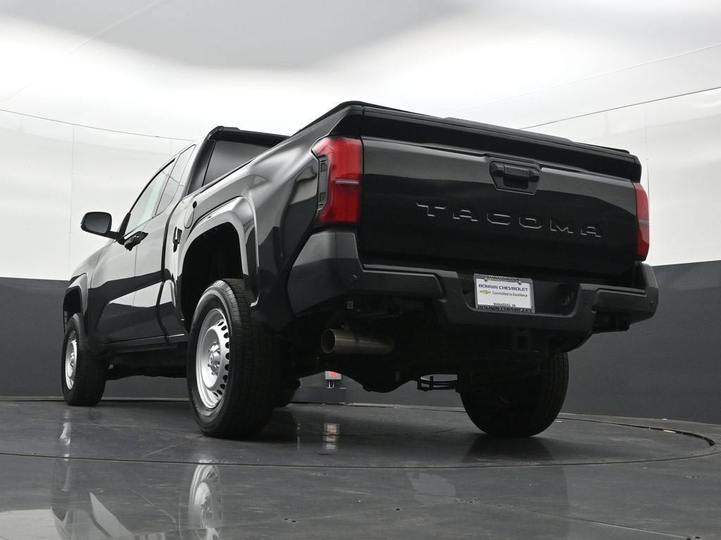 2025 Toyota Tacoma SR - Photo 33