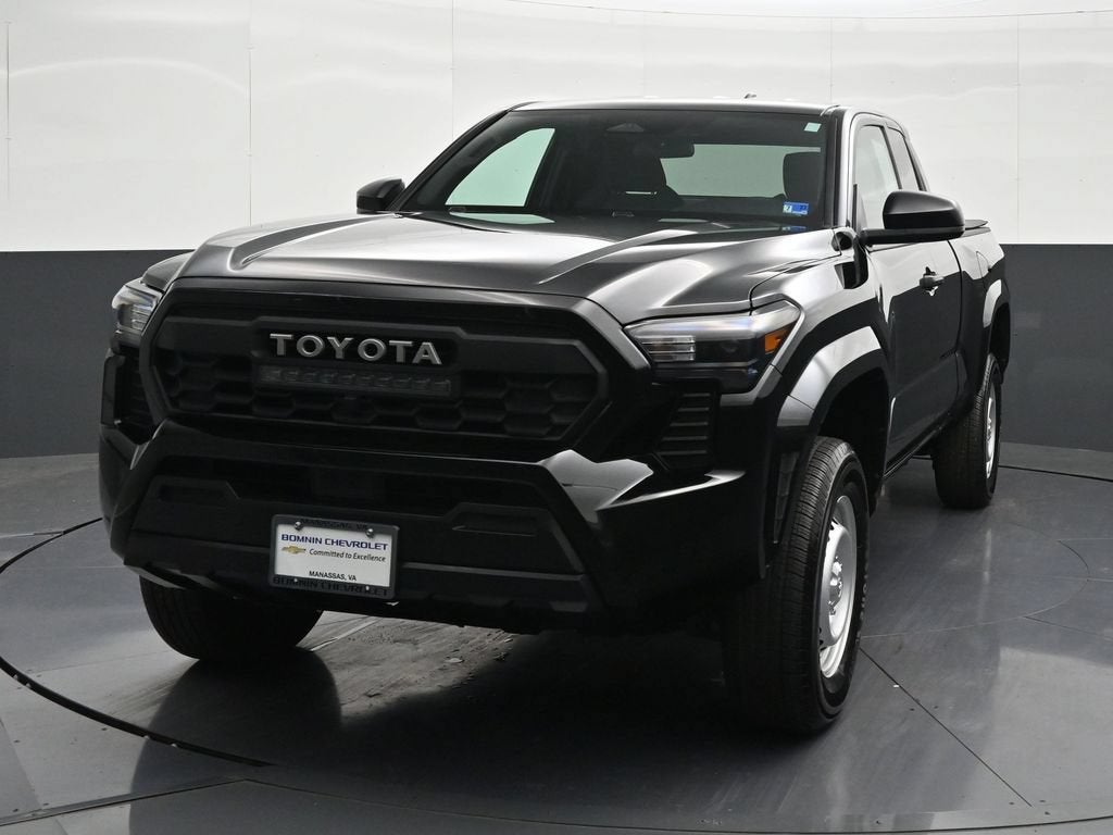 2025 Toyota Tacoma SR - Photo 8