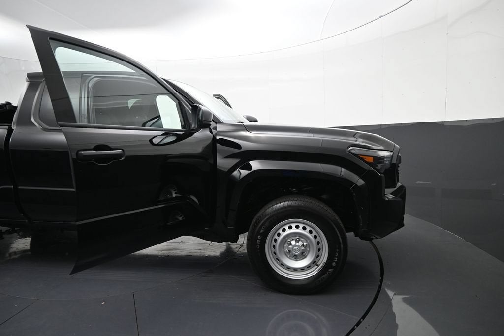 2025 Toyota Tacoma SR - Photo 9