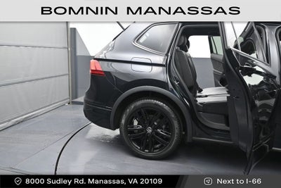 2022 Volkswagen Tiguan 2.0T SE R-Line Black