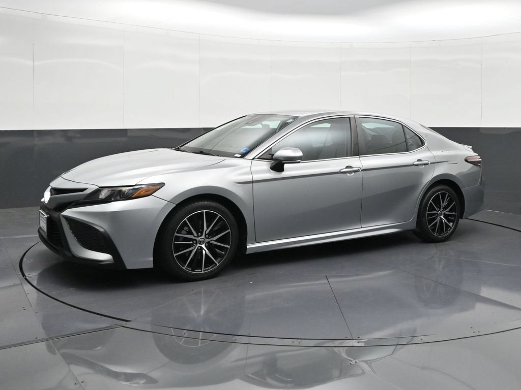 2021 Toyota Camry SE AWD