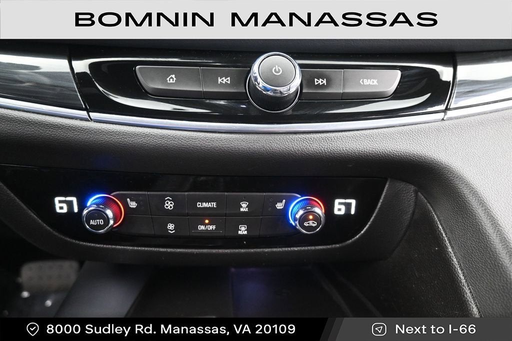 2023 Buick Enclave Essence
