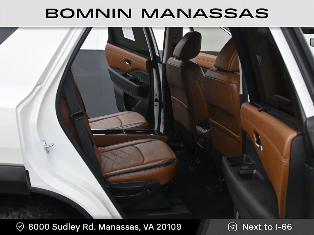 2024 Nissan Pathfinder Platinum