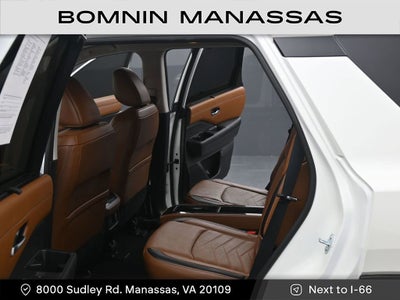 2024 Nissan Pathfinder Platinum