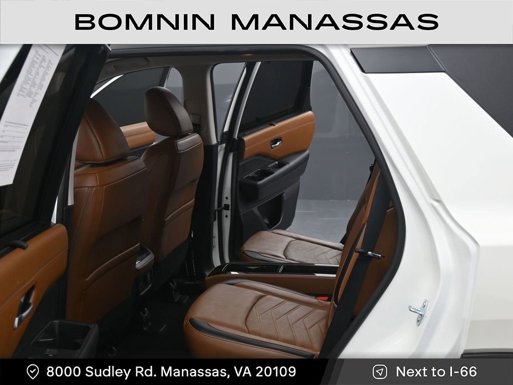 2024 Nissan Pathfinder Platinum