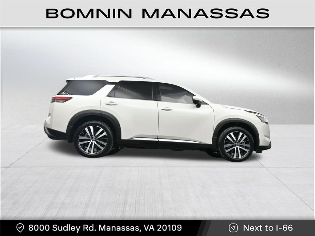 2024 Nissan Pathfinder Platinum