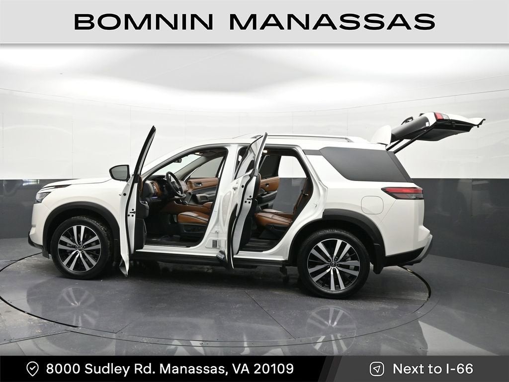 2024 Nissan Pathfinder Platinum