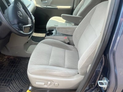 2015 Toyota Sienna LE AAS