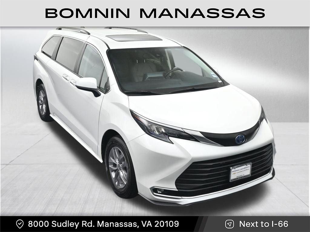 2024 Toyota Sienna XLE