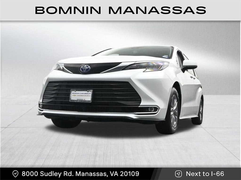 2024 Toyota Sienna XLE