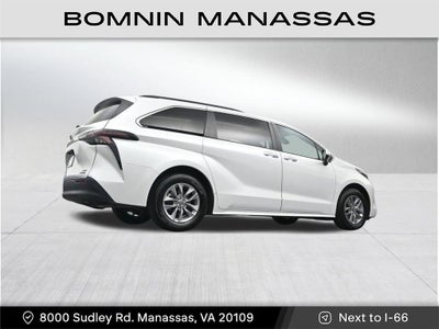 2024 Toyota Sienna XLE